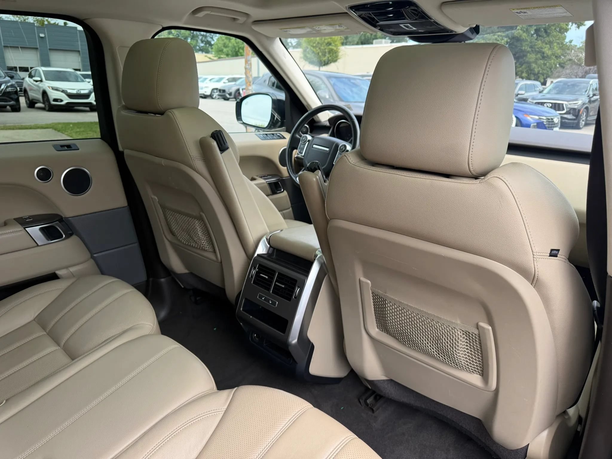 Used 2017 Land Rover Range Rover Sport SE AWD/4WD image 21