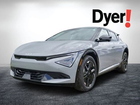 New 2025 Kia EV6 Wind image 8