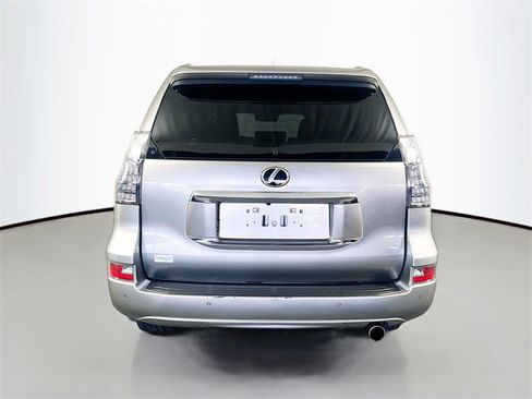 Used 2020 Lexus GX 460 Premium image 6