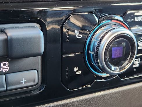 Used 2024 GMC Sierra 1500 Elevation w/ X31 Off-Road Package image 10