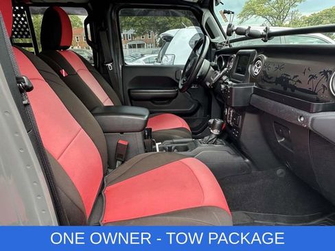 Used 2021 Jeep Gladiator Sport AWD/4WD image 2