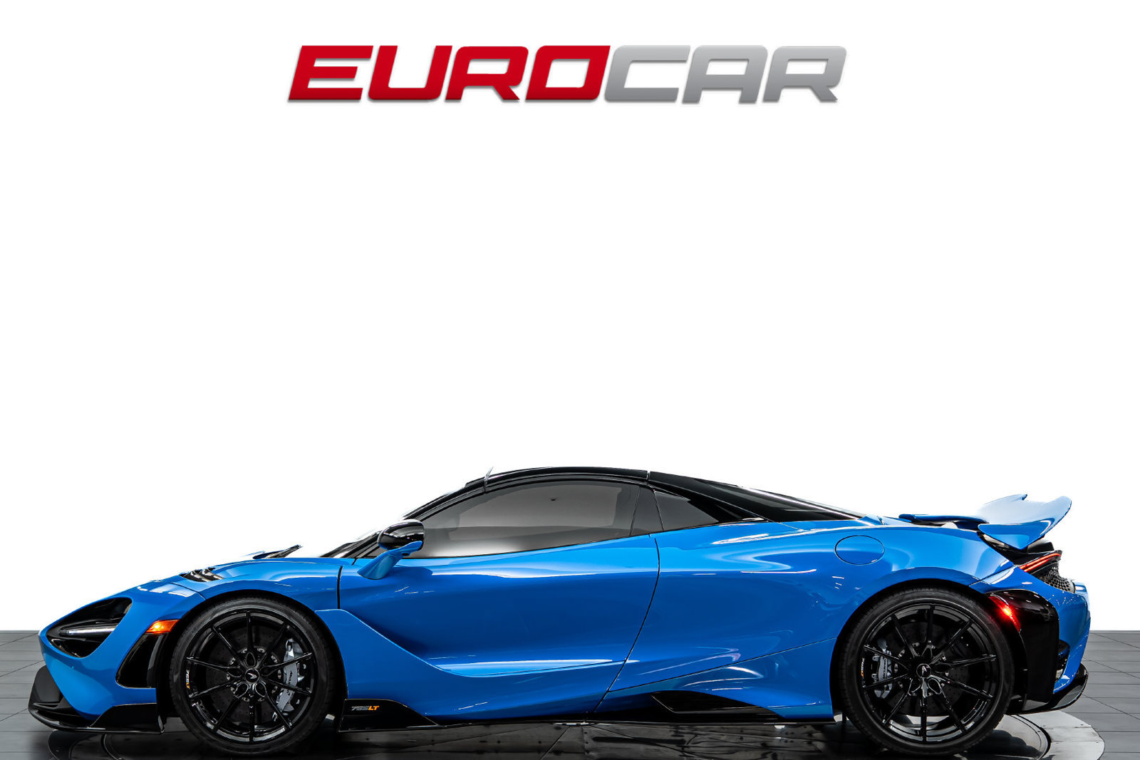 Used 2022 McLaren 765LT RWD image 3