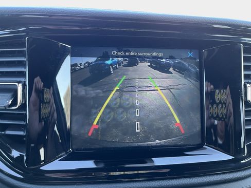 Used 2022 Dodge Durango GT image 27