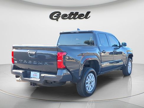 Used 2025 Toyota Tacoma SR5 RWD image 5