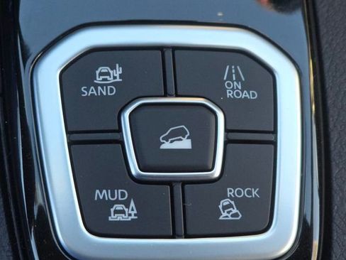 New 2026 Nissan Frontier SV w/ All-Weather Content Package image 8