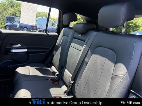 Certified 2022 Mercedes-Benz GLB 250 4MATIC image 22