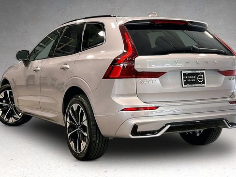 Used 2026 Volvo XC60 B5 Plus w/ Protection Package Premier AWD/4WD image 4