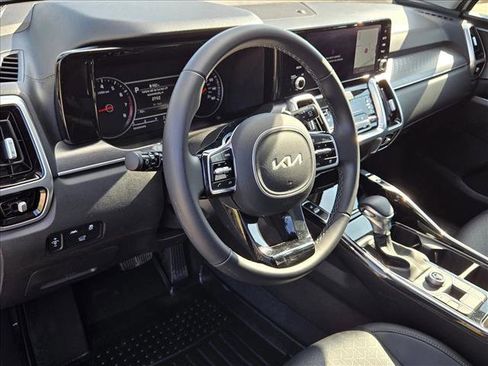 Used 2022 Kia Sorento SX image 10
