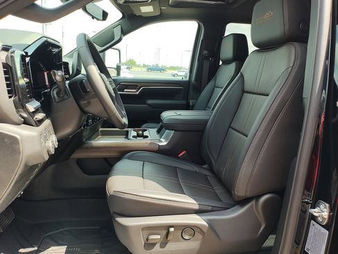 New 2025 Chevrolet Silverado 3500 High Country w/ High Country Premium Package AWD/4WD image 8