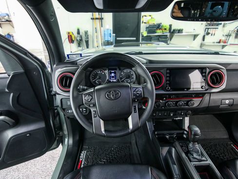 Used 2021 Toyota Tacoma TRD Pro AWD/4WD image 14