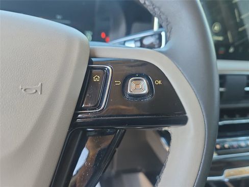 Used 2023 Lincoln Corsair FWD image 19