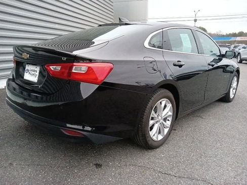 Used 2024 Chevrolet Malibu LT image 3