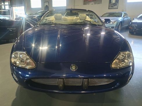Used 2001 Jaguar XK8 Convertible image 9