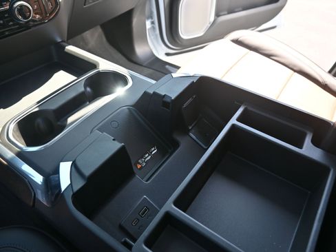 New 2026 Chevrolet Silverado 3500 High Country w/ High Country Premium Package AWD/4WD image 43