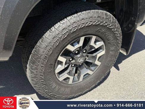 Used 2023 Toyota Tacoma TRD Off-Road AWD/4WD image 13