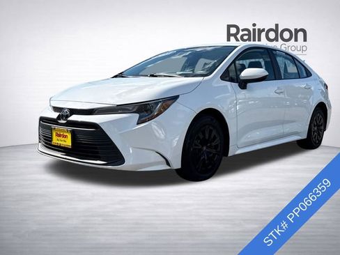 Used 2023 Toyota Corolla LE FWD image 3