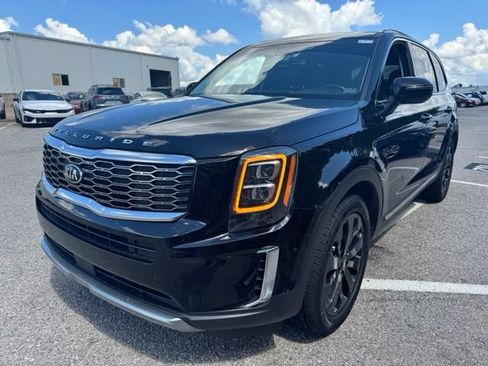 Used 2021 Kia Telluride EX w/ EX Premium Package FWD image 2
