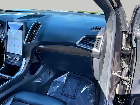 Used 2022 Ford Edge ST-Line AWD/4WD image 18