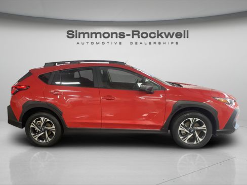 Used 2025 Subaru Crosstrek 2.5i Premium AWD/4WD image 6
