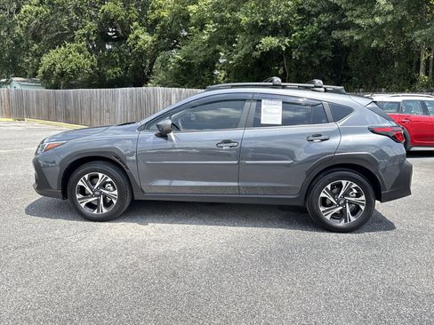 Used 2024 Subaru Crosstrek 2.0i Premium AWD/4WD image 2