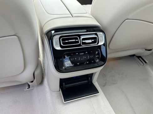 New 2026 Mercedes-Benz S 580 4MATIC Sedan image 26