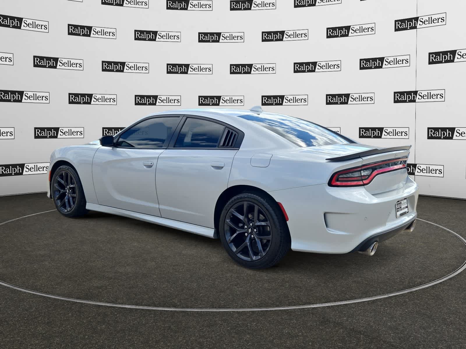 Used 2022 Dodge Charger GT w/ Plus Group RWD image 4
