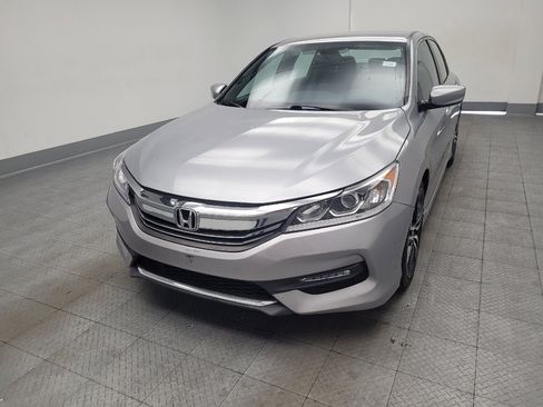Used 2017 Honda Accord Sport image 15