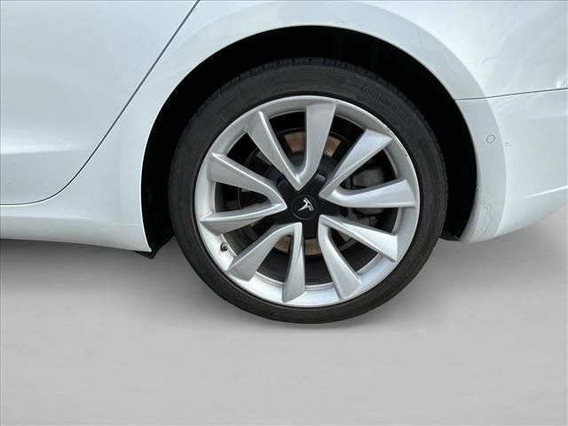 Used 2020 Tesla Model 3 Long Range AWD/4WD image 9