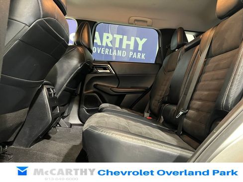 Used 2023 Mitsubishi Outlander SE Black Edition FWD image 24