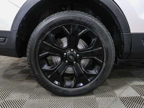 Used 2019 Ford Explorer Sport w/ Equipment Group 401A AWD/4WD image 16