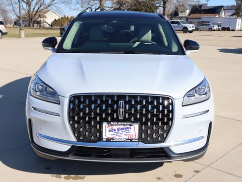Used 2025 Lincoln Corsair Reserve image 2