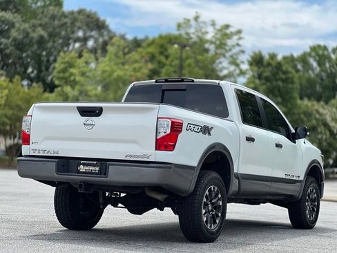 Used 2019 Nissan Titan PRO-4X AWD/4WD image 5