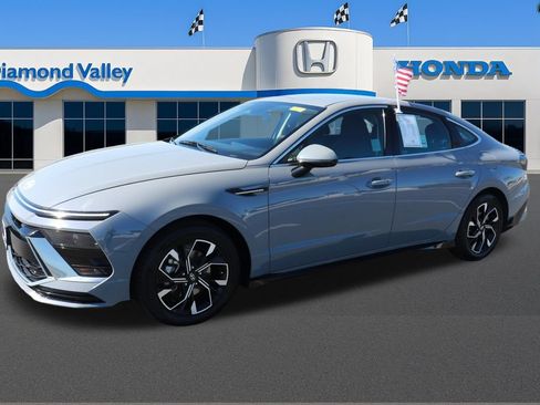 Used 2024 Hyundai Sonata SEL FWD image 3