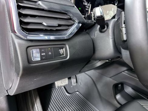 New 2026 GMC Acadia Elevation image 18