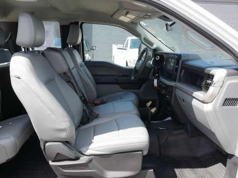 Used 2023 Ford F250 XL w/ F-250 >10K GVWR Package AWD/4WD image 25