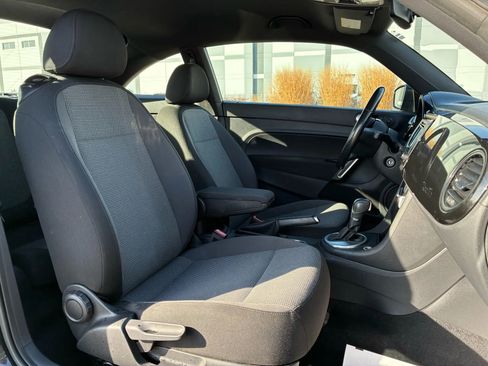 Used 2017 Volkswagen Beetle 1.8T S image 14