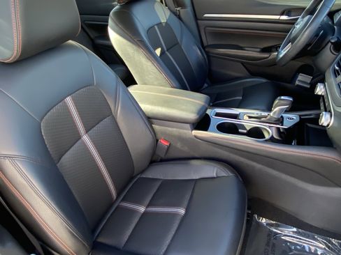 Used 2023 Nissan Altima 2.5 SR image 10