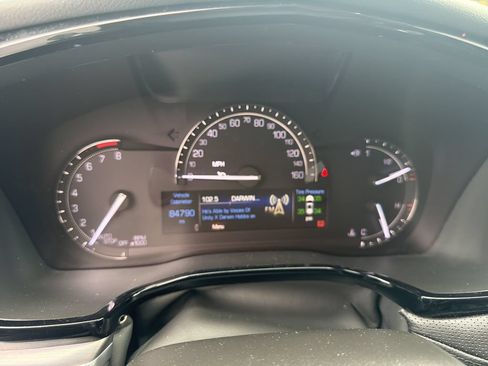Used 2017 Cadillac XT5 Luxury w/ Driver Awareness Package FWD image 27