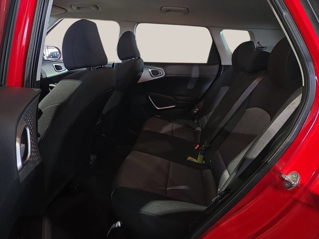 Used 2023 Kia Soul S FWD image 14