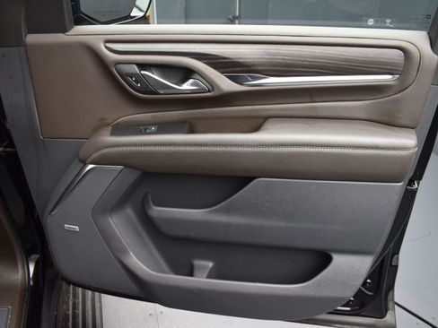 Used 2022 GMC Yukon XL Denali w/ Max Trailering Package image 6