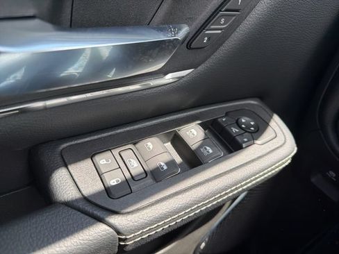 New 2026 RAM 1500 Laramie AWD/4WD image 21