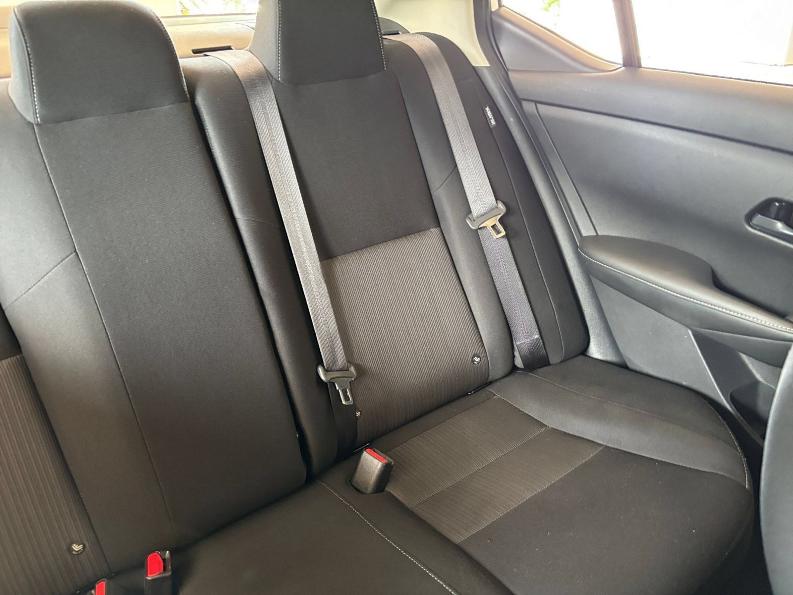 Used 2025 Nissan Sentra SV FWD image 34