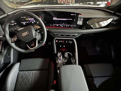 New 2025 Audi SQ5 Premium w/ Convenience Package AWD/4WD image 14