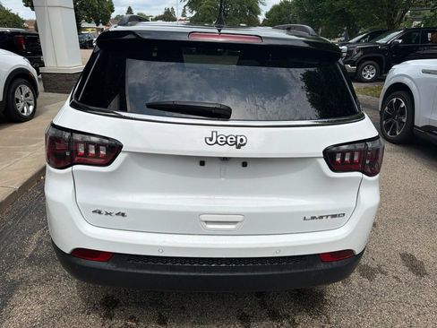 Used 2025 Jeep Compass Limited AWD/4WD image 5