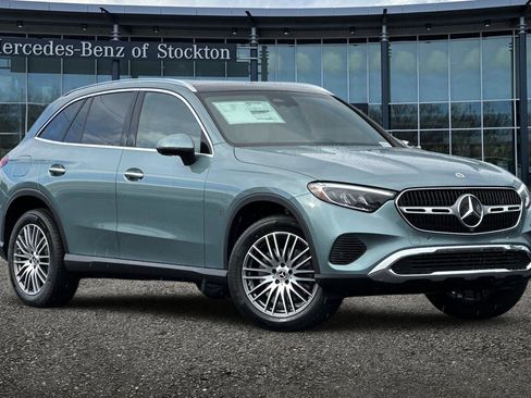 New 2026 Mercedes-Benz GLC 300 4MATIC image 2