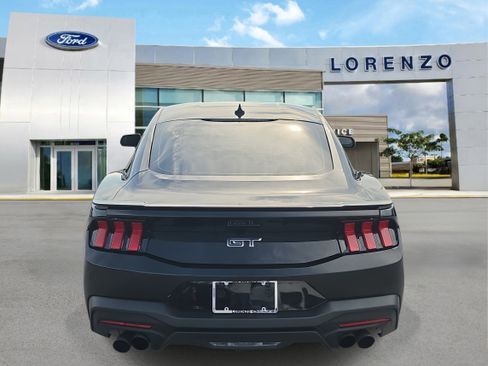 Used 2024 Ford Mustang GT RWD image 5