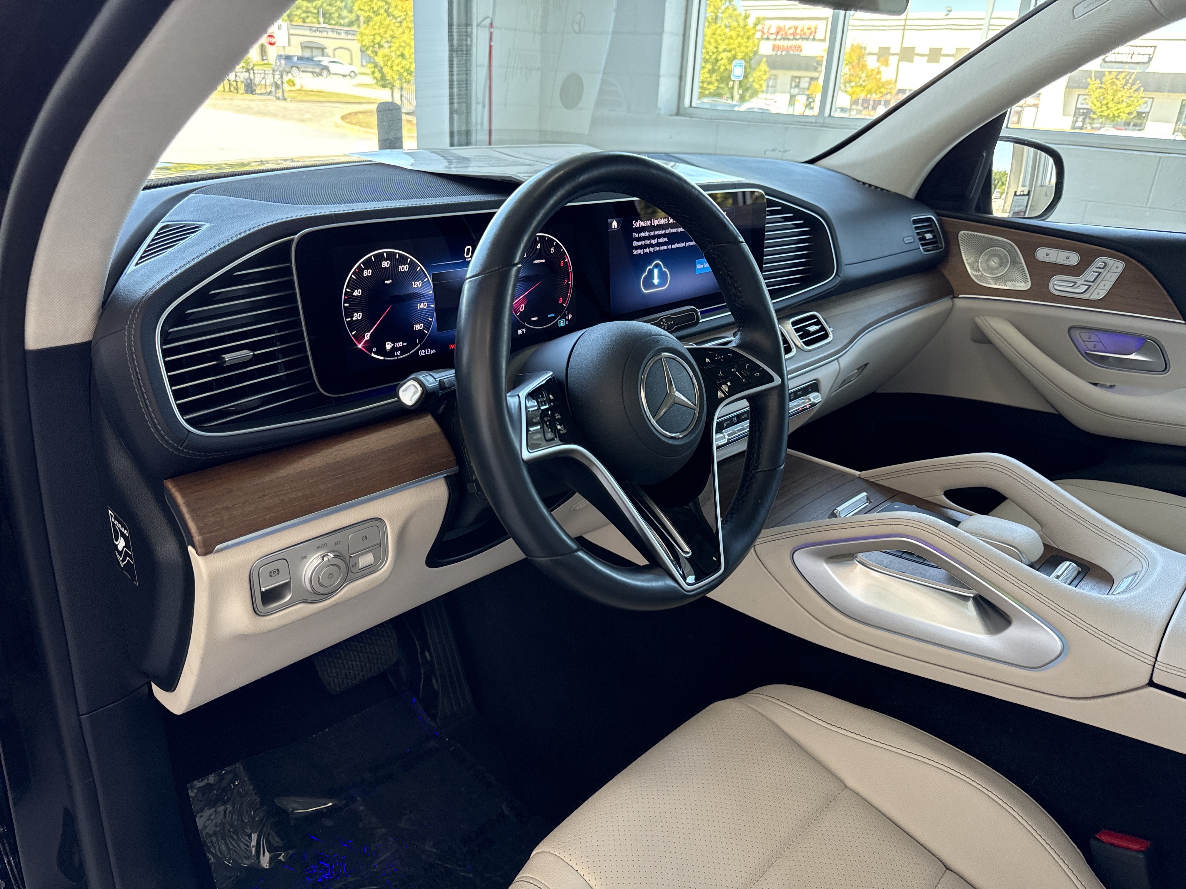Certified 2024 Mercedes-Benz GLS 450 4MATIC image 20