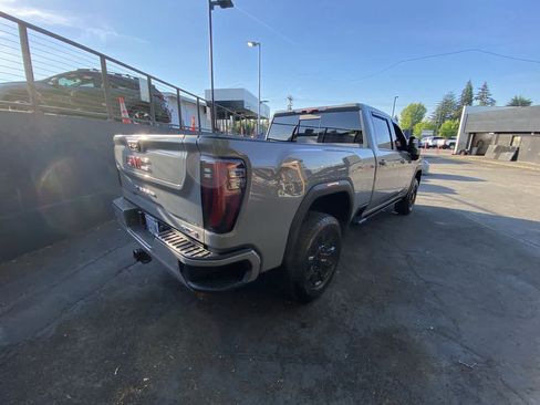 Used 2024 GMC Sierra 2500 AT4 w/ AT4 Premium Plus Package AWD/4WD image 6