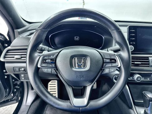 Used 2018 Honda Accord Sport image 21