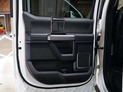 Used 2020 Ford F350 Platinum w/ FX4 Off-Road Package image 36